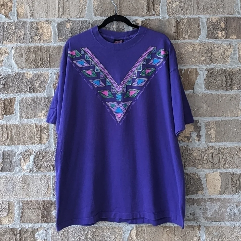 Vintage 90s Southwestern Chevron Las Vegas Short Sleeve T-Shirt Single Stitch
